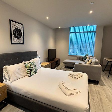 Modern Studio In Bracknell With Free Parking ภายนอก รูปภาพ